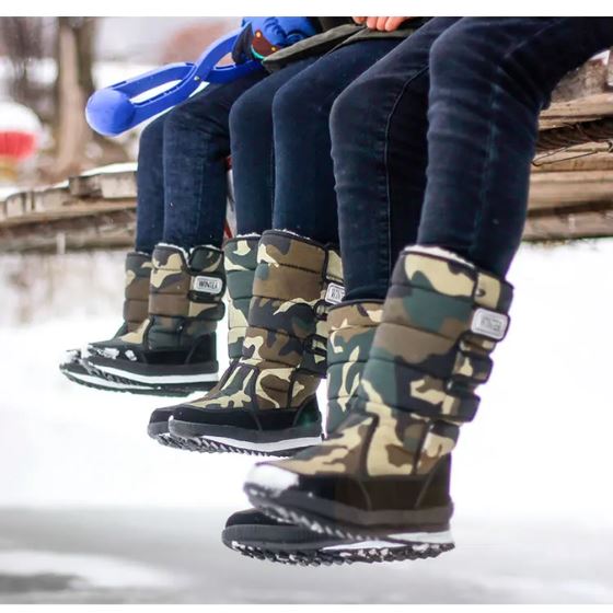 Bota de Inverno Alta Resistência Premium Forrada com Lã Sintética Térmica - Fechamento em Velcro Bota de inverno karavelas 