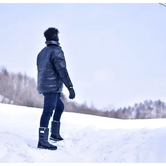 Bota de Inverno Alta Resistência Premium Forrada com Lã Sintética Térmica - Fechamento em Velcro Bota de inverno karavelas 