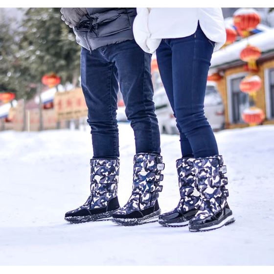 Bota de Inverno Alta Resistência Premium Forrada com Lã Sintética Térmica - Fechamento em Velcro Bota de inverno karavelas 