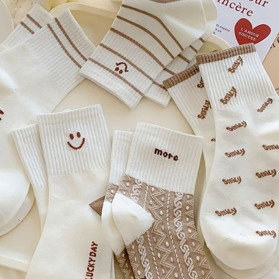 Meias Cute Smily - Kit Com 5 Pares karavelas 
