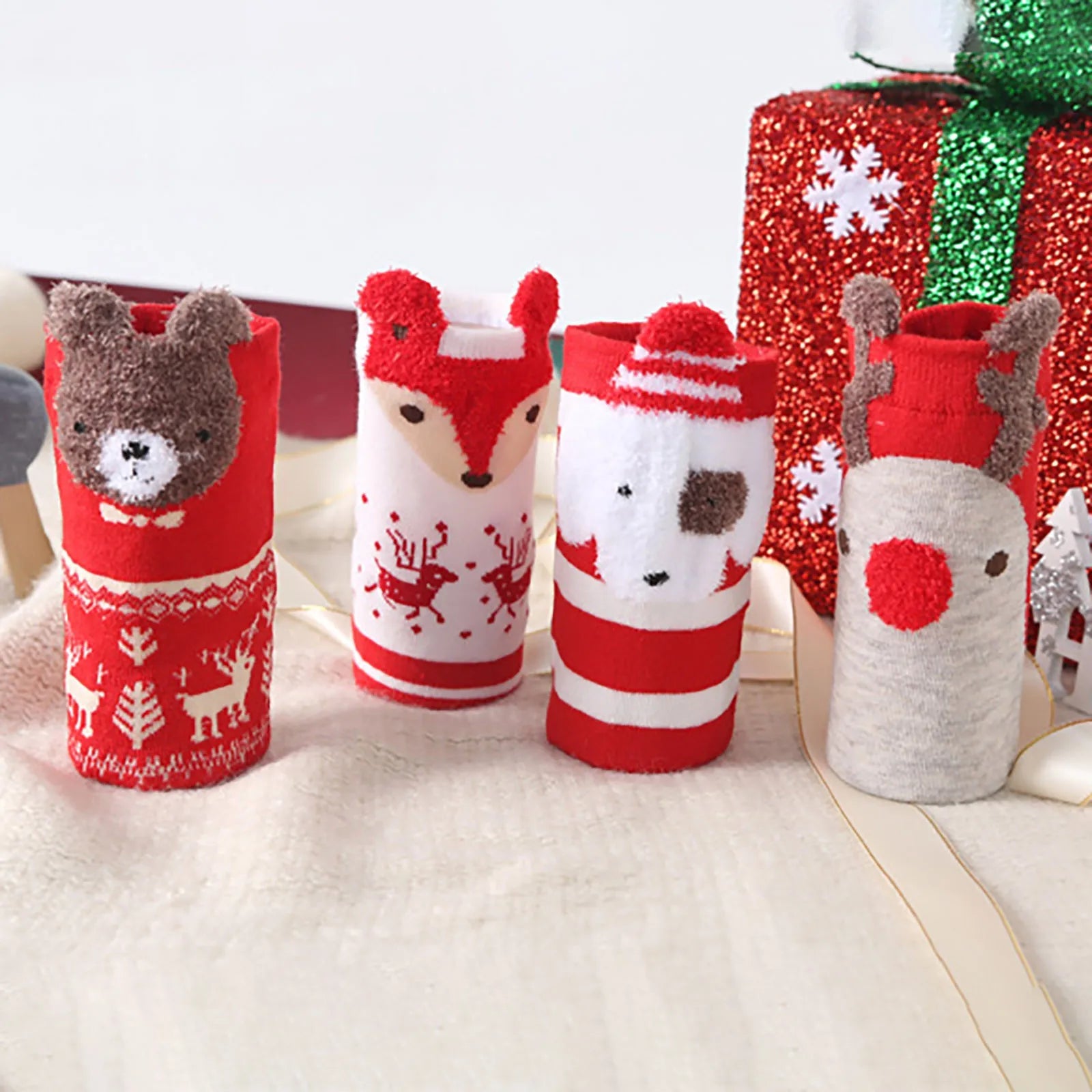 Meias Fofas Natalinas - Compre 2 Pares e leve 4 Pares + Uma Caixa Exclusiva de Presente - 34 ao 40 karavelas 