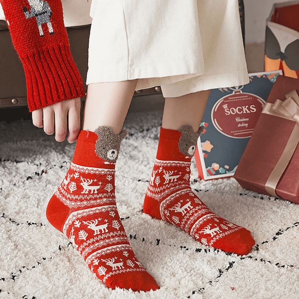 Meias Fofas Natalinas - Compre 2 Pares e leve 4 Pares + Uma Caixa Exclusiva de Presente - 34 ao 40 karavelas 