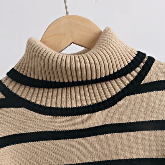 Suéter Listrado OverSized Gola alta Suéter karavelas 