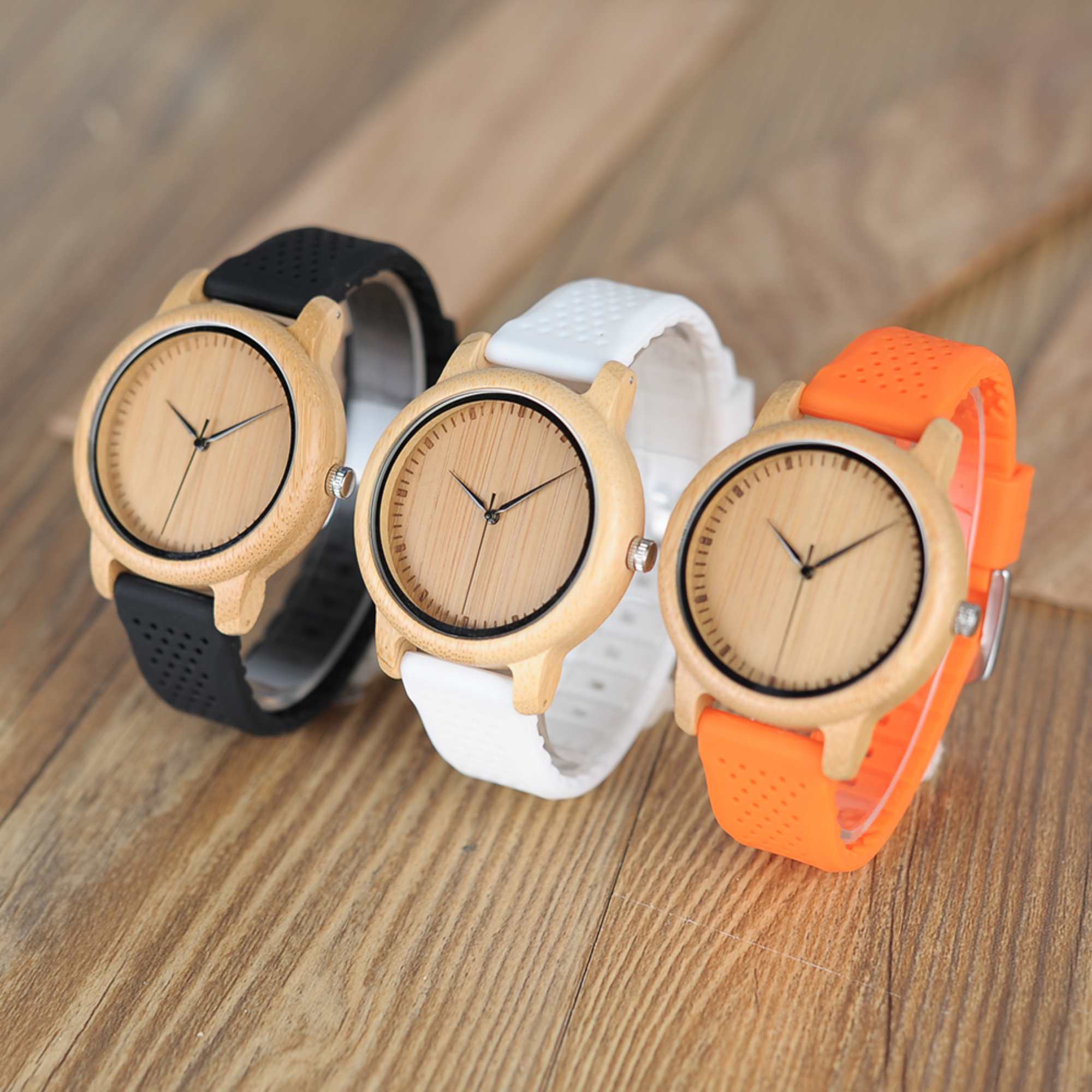 Relógio Vintage de Madeira com Pulseira de Silicone 0 karavelas 