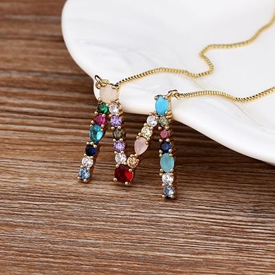 Colar com Pingente Personalizado Letra Inicial Colorida Cravejada 0 karavelas M 