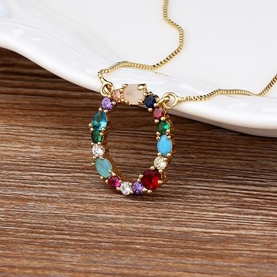 Colar com Pingente Personalizado Letra Inicial Colorida Cravejada 0 karavelas O 