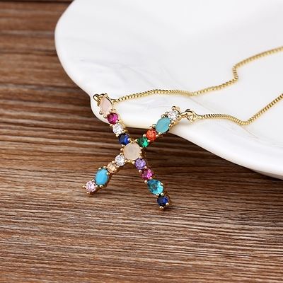 Colar com Pingente Personalizado Letra Inicial Colorida Cravejada 0 karavelas X 