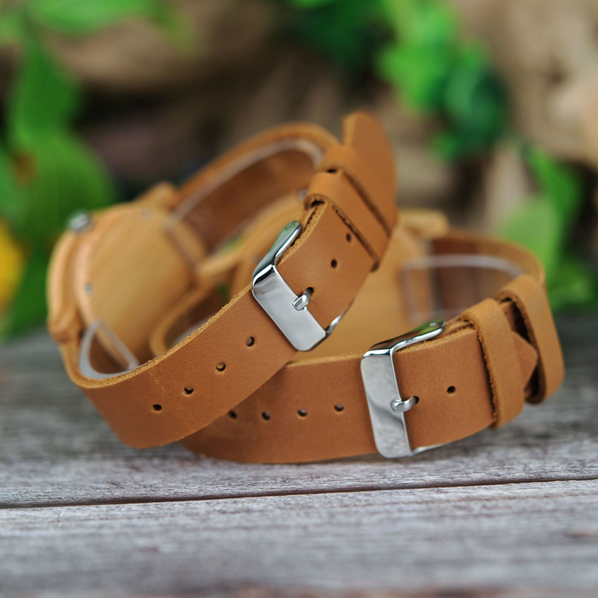 Relógio Vintage Redondo de Madeira com Pulseira de Couro 0 karavelas 