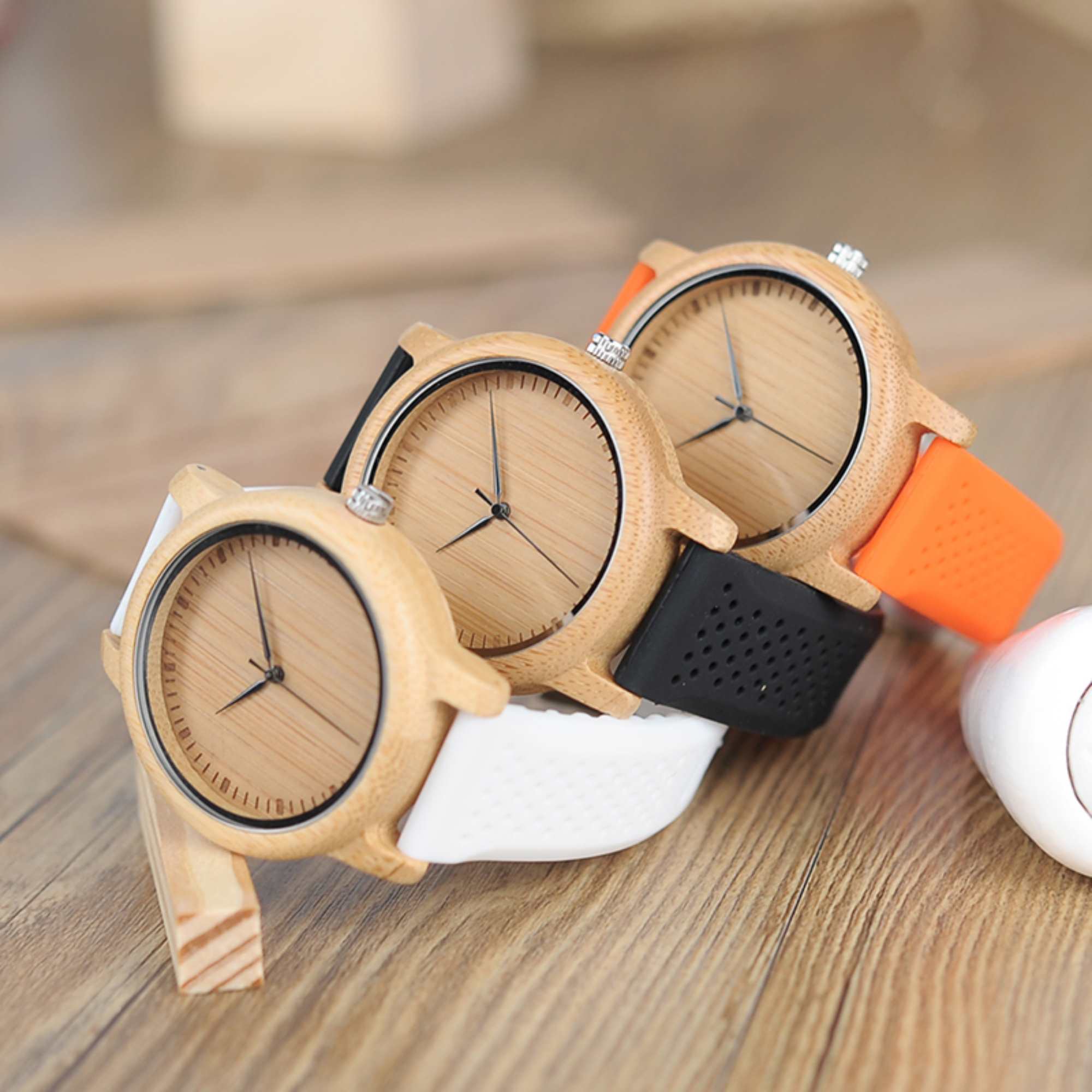 Relógio Vintage de Madeira com Pulseira de Silicone 0 karavelas 